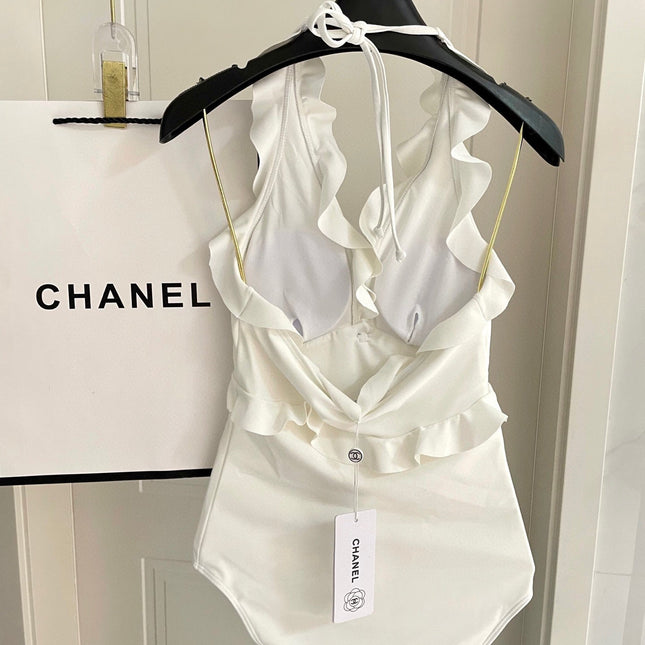 CC BIKINI SWIMSUIT SET WHITE AND RUFFLED TRIM 622179