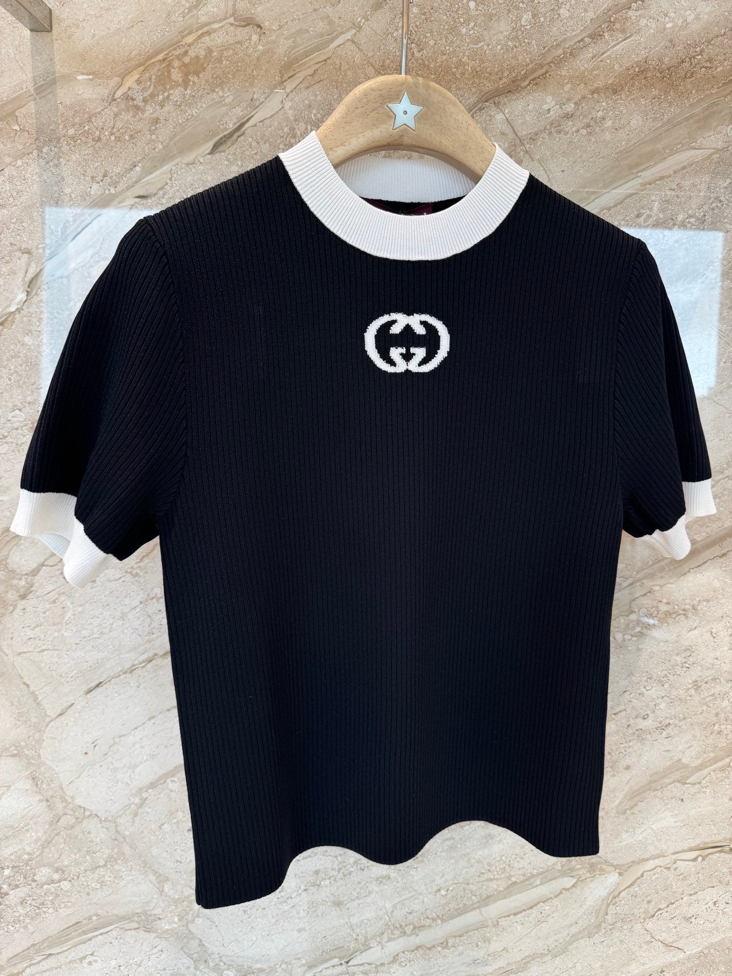 GUCCI 26S SHORT-SLEEVE SWEATER 72