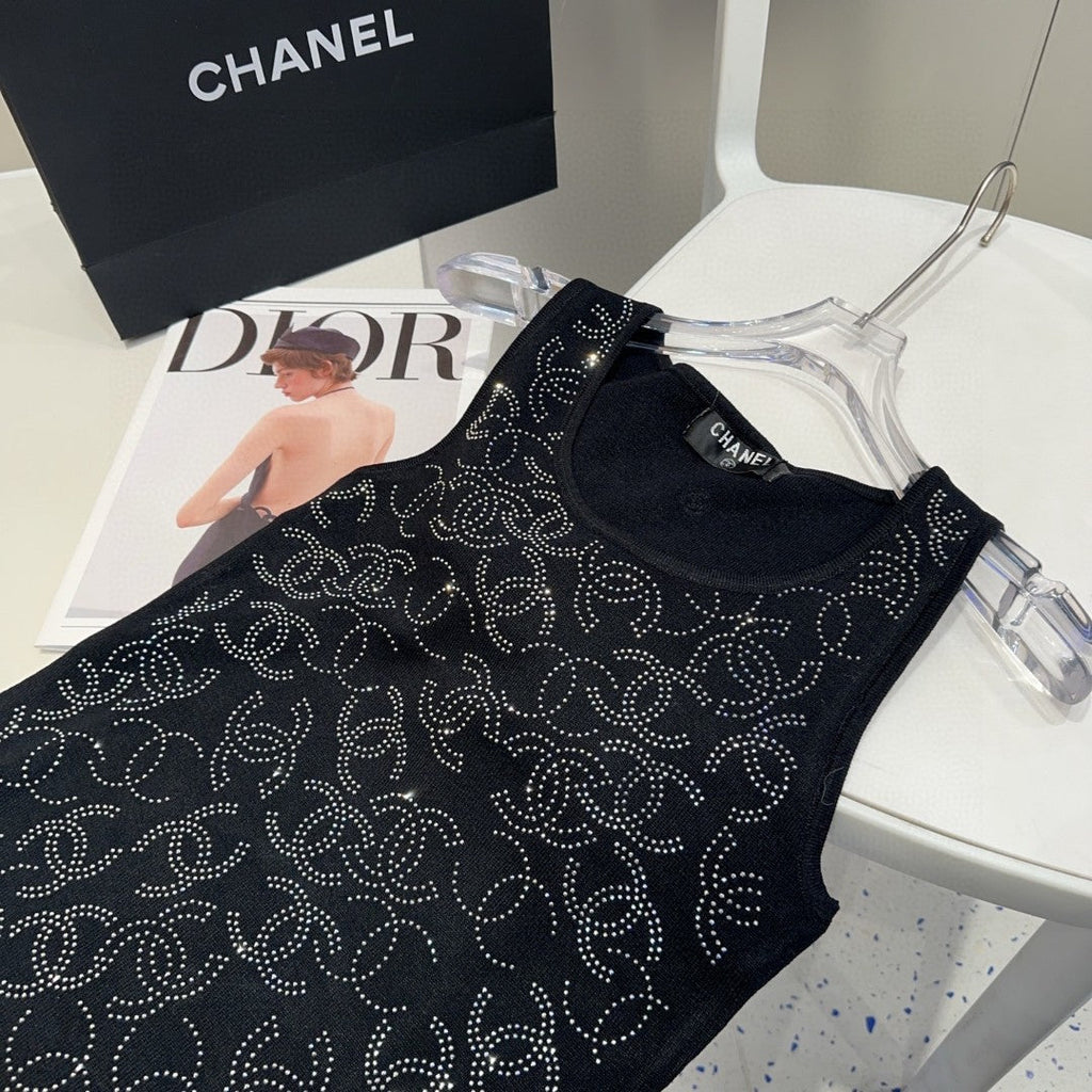 SLEEVELESS TOP 643223 IN BLACK COTTON EMBOSSED LOGO