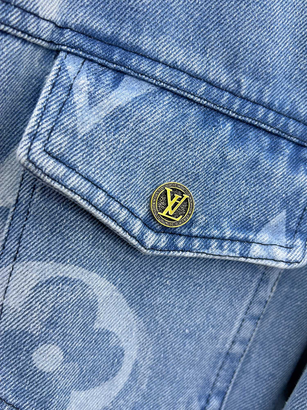 LV ICE BLUE MONOGRAM DENIM JACKET 239523