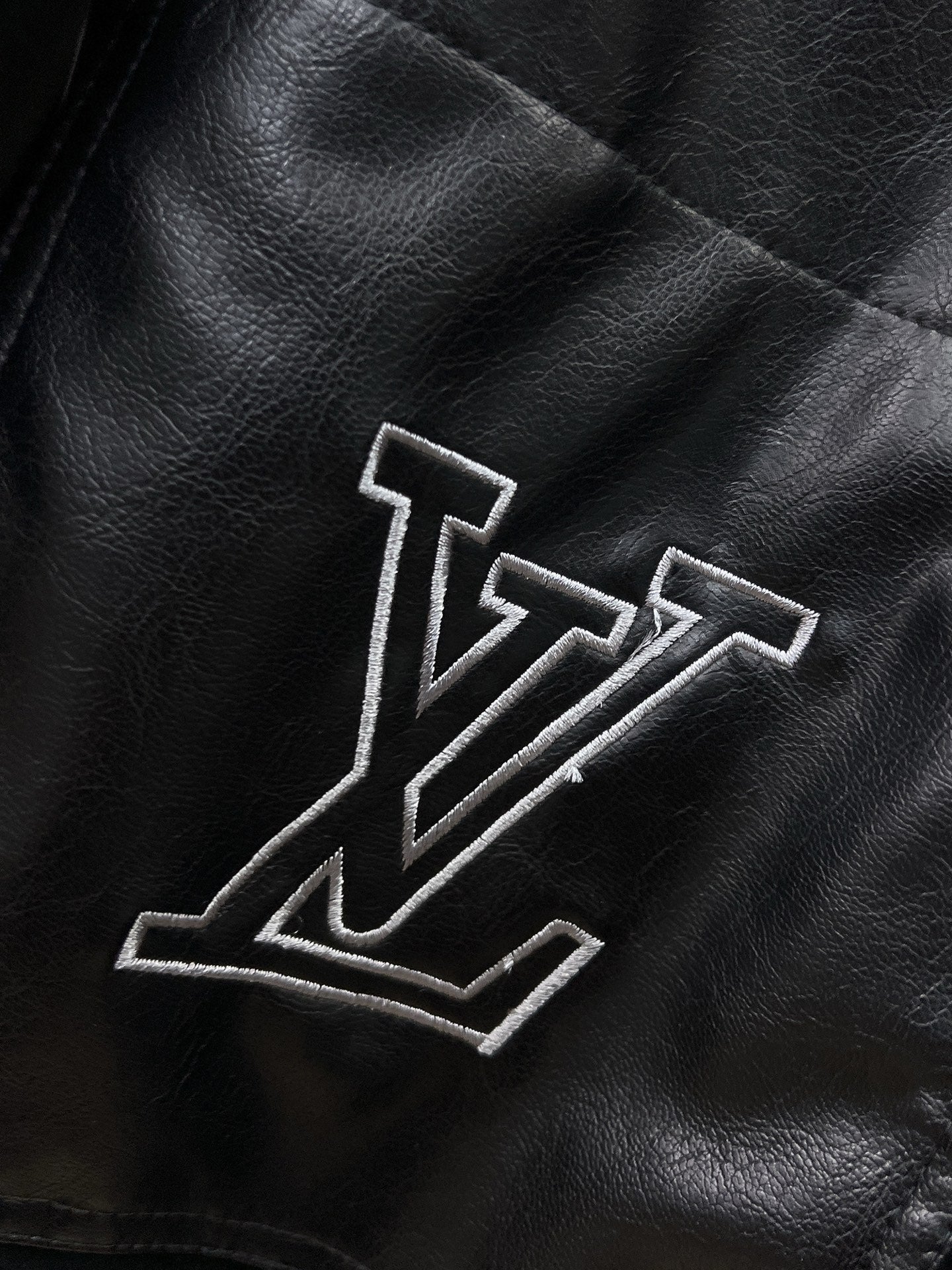 LV BLACK CALFSKIN JACKET 239522
