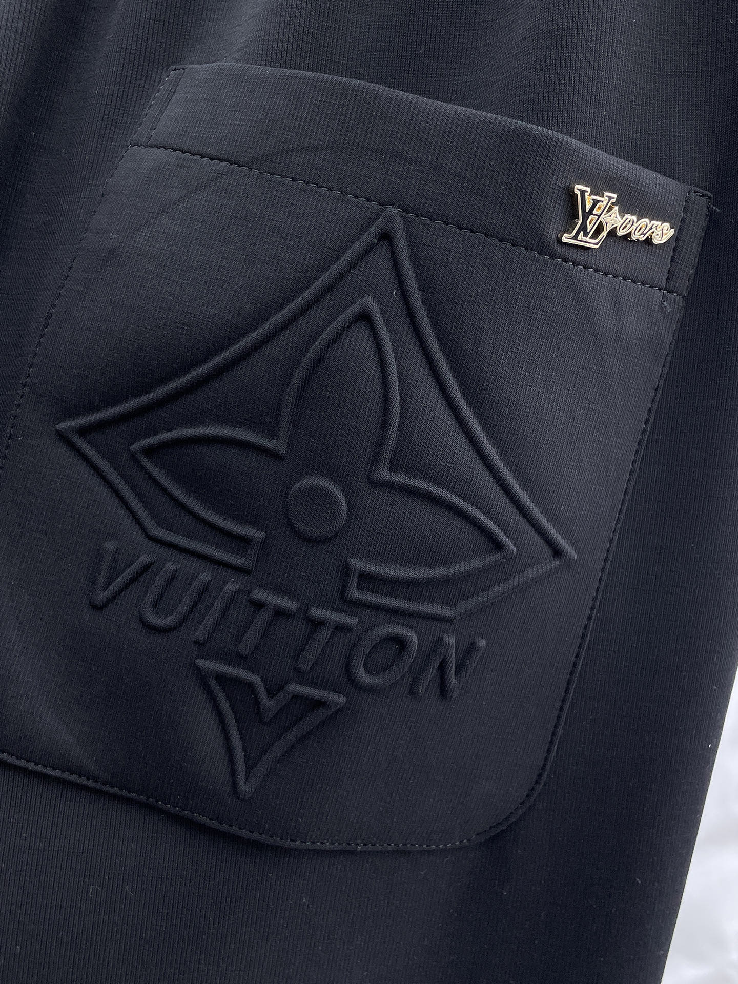 LV BLACK TROUSERS 239508