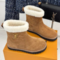 CHUNKY SOLE SNOW BOOTS IN PEANUT BROWN SUEDE AND WHITE WOOL