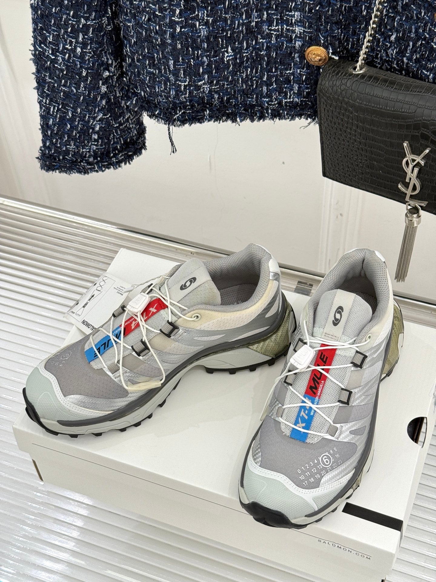 ALO 25S SALOMON XT-6 SNEAKER IN GREY TPU STYLE 3