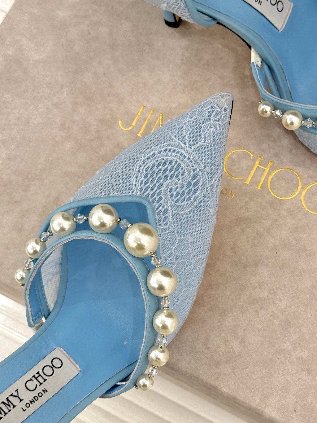 JIMMY CHOO 26S HIGH HEELS 85 MM IN SKY BLUE LACE PEARL-EMBELLISHED