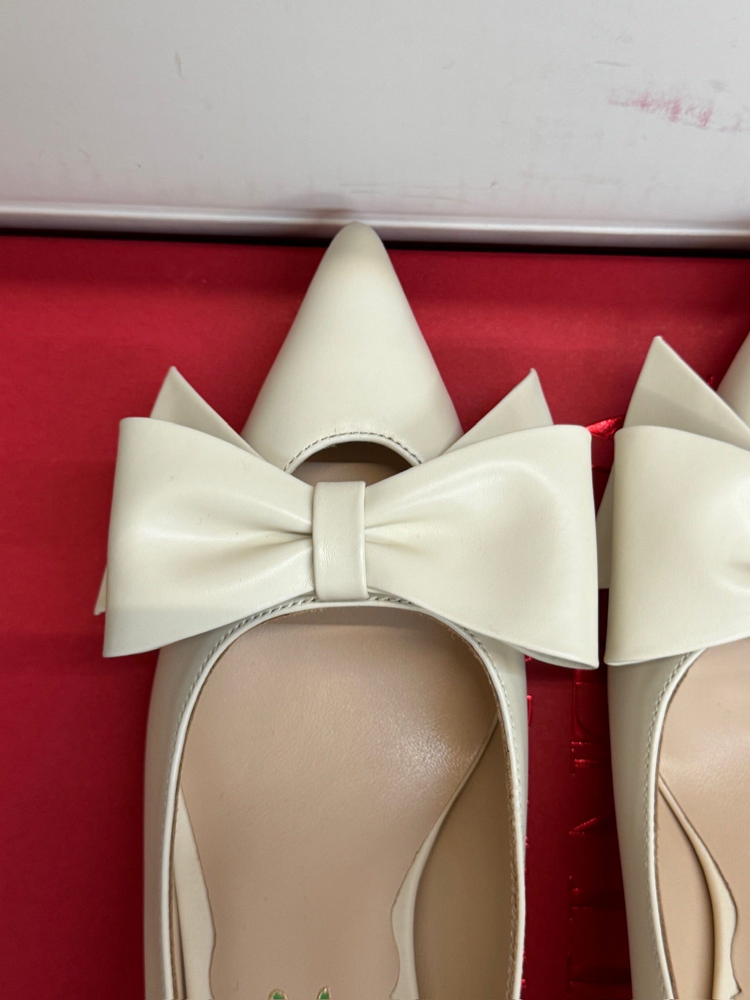 VALENTINO 26S HIGH HEEL SHOES IN OFF-WHITE CALFSKIN WITH BOW