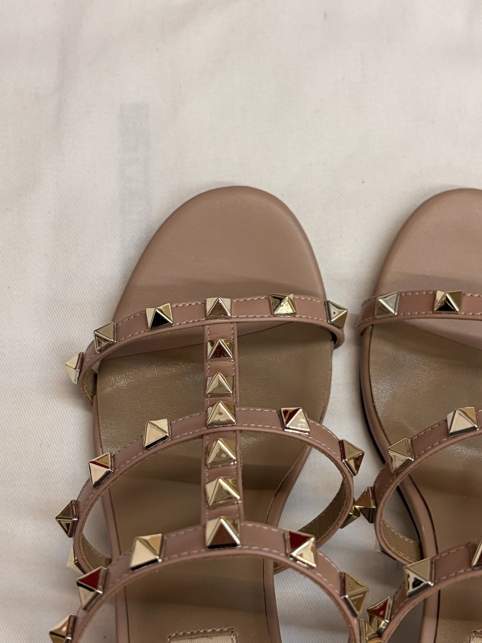 VALENTINO 26S ROCKSTUD HIGH HEEL SANDALS IN BLUSH NUDE CALFSKIN