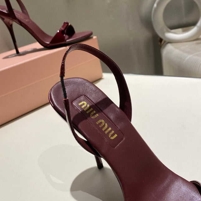 TWO STRAP HIGH HEELED SANDALS IN WINE RED GLOSSY SHEEPSKIN