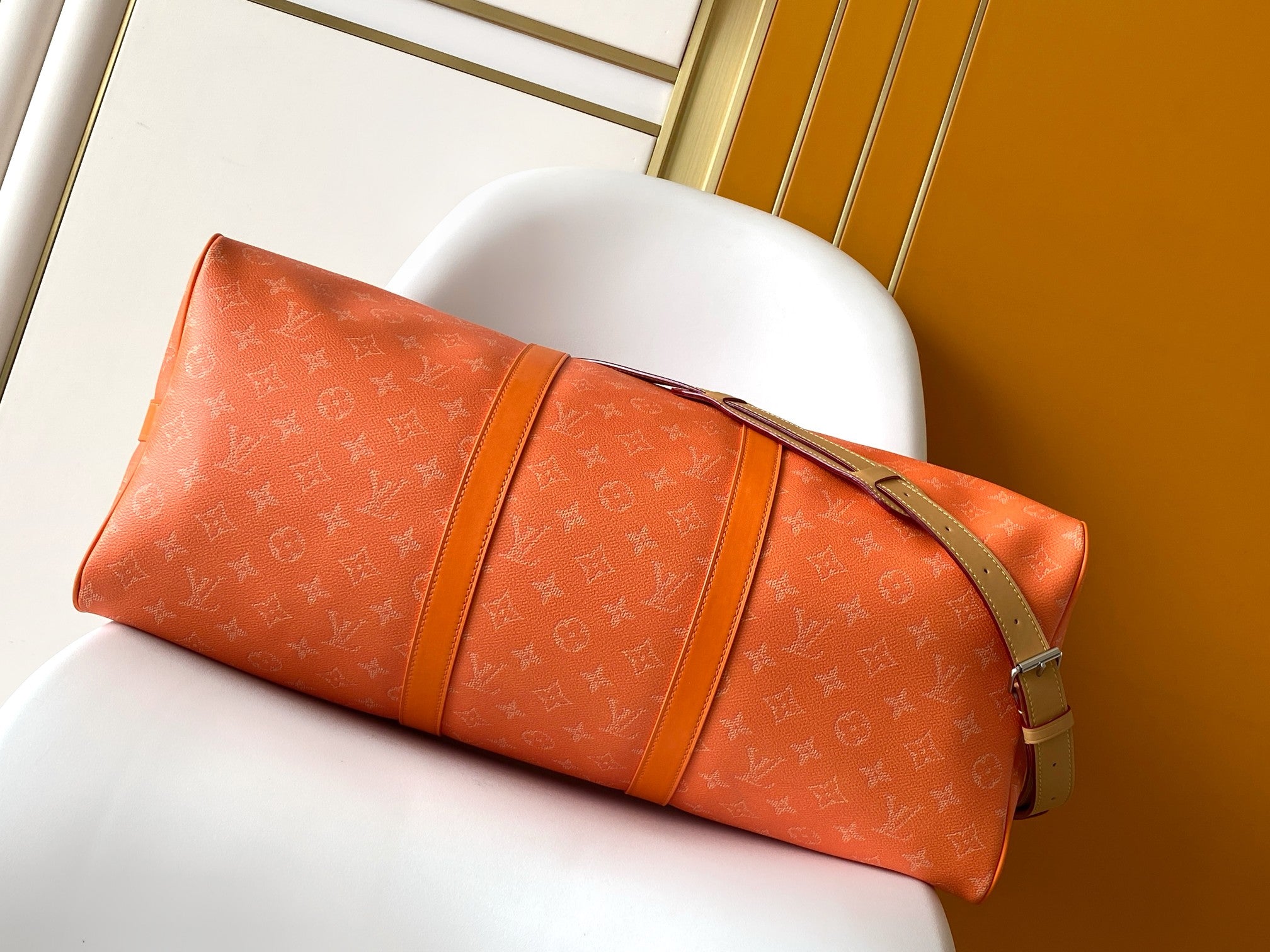 LV 26S KEEPALL 50 IN ORANGE MONOGRAM CANVAS