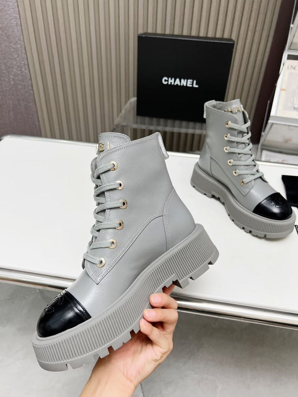 SHORT BOOTS IN SLATE GREY MIX BLACK COWHIDE