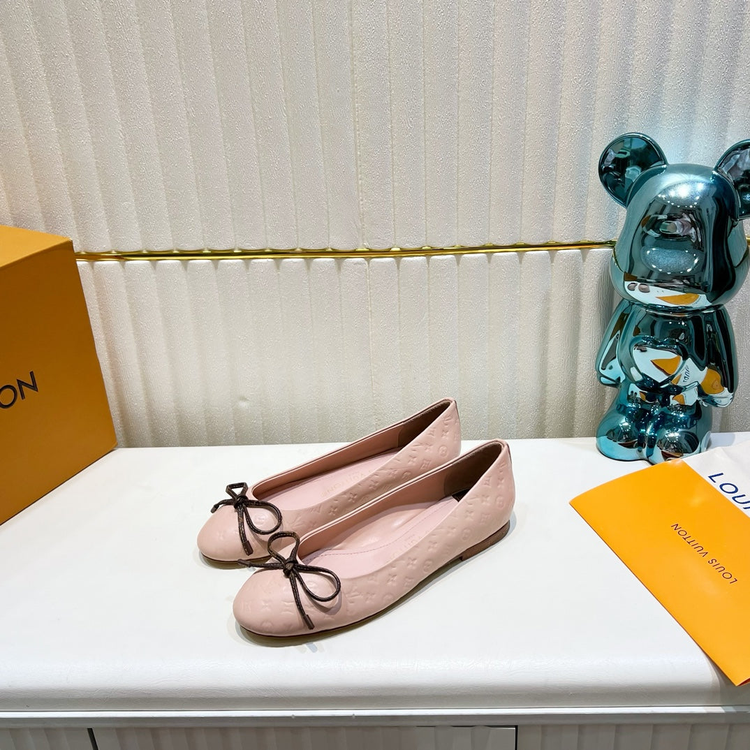 LV 26S BALLET FLATS IN LIGHT PINK MONOGRAM CALFSKIN WITH BOW