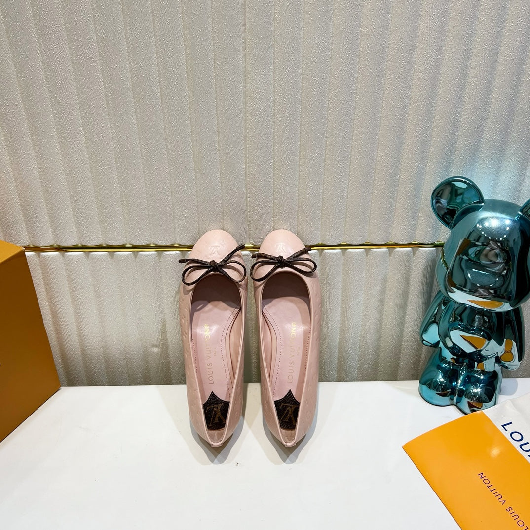 LV 26S BALLET FLATS IN LIGHT PINK MONOGRAM CALFSKIN WITH BOW