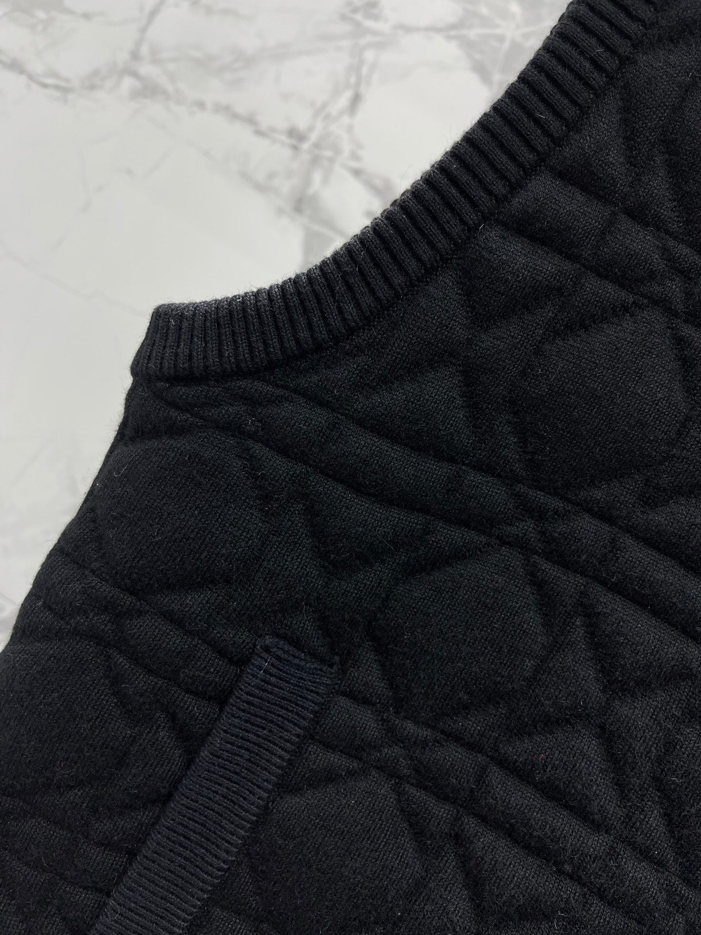 DIOR 26S DIAMOND-PATTERN KNIT VEST 946