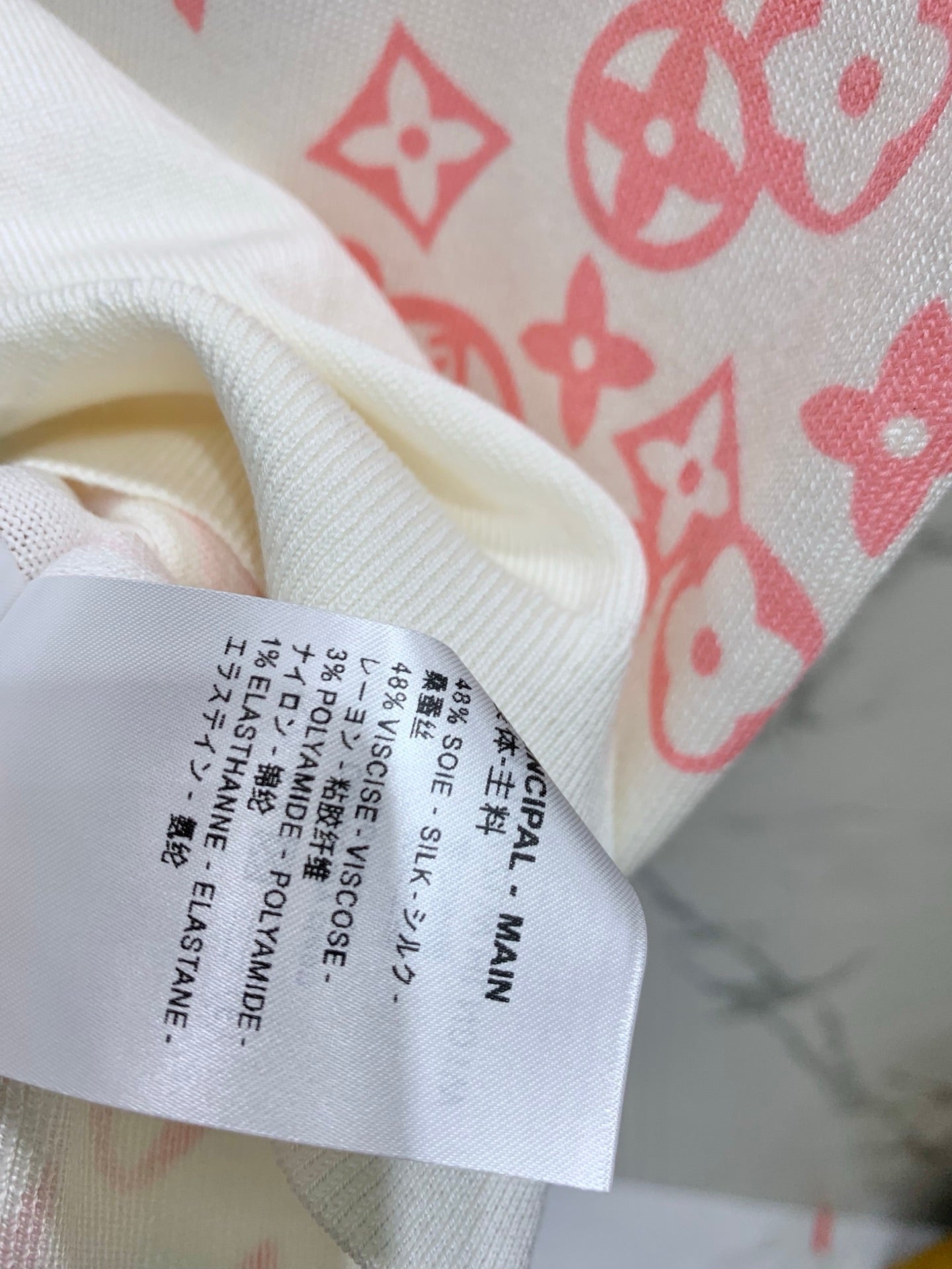 LV 26S SHORT-SLEEVED SWEATER STYLE 187
