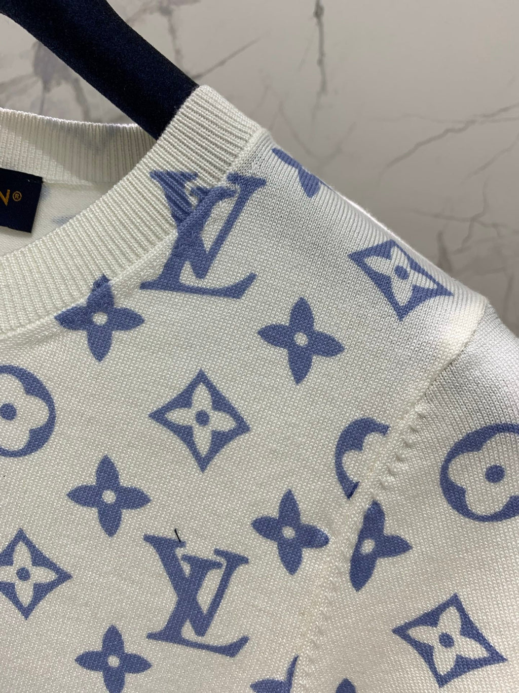 LV 26S SHORT-SLEEVED SWEATER STYLE 188