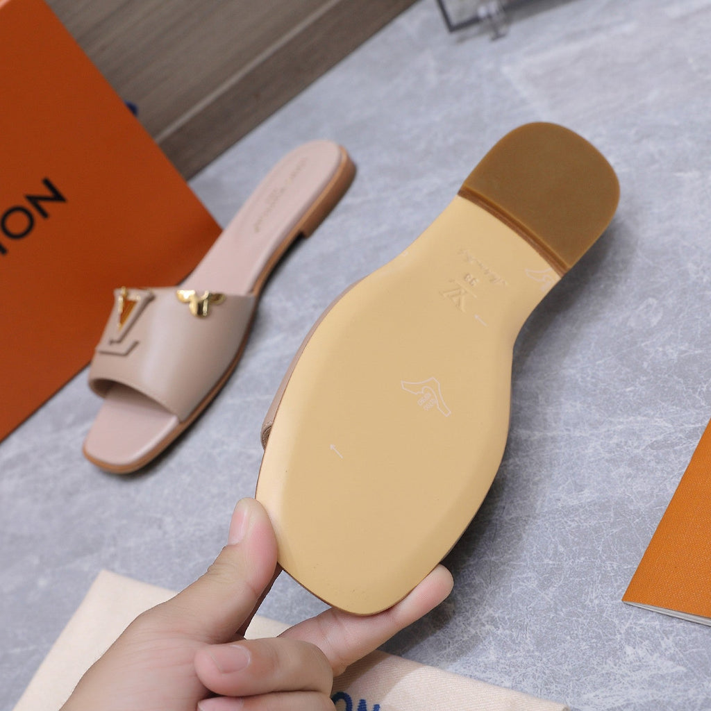 LV 26S FLAT SLIDE SANDALS IN NUDE PINK CALFSKIN GOLD HARDWARE
