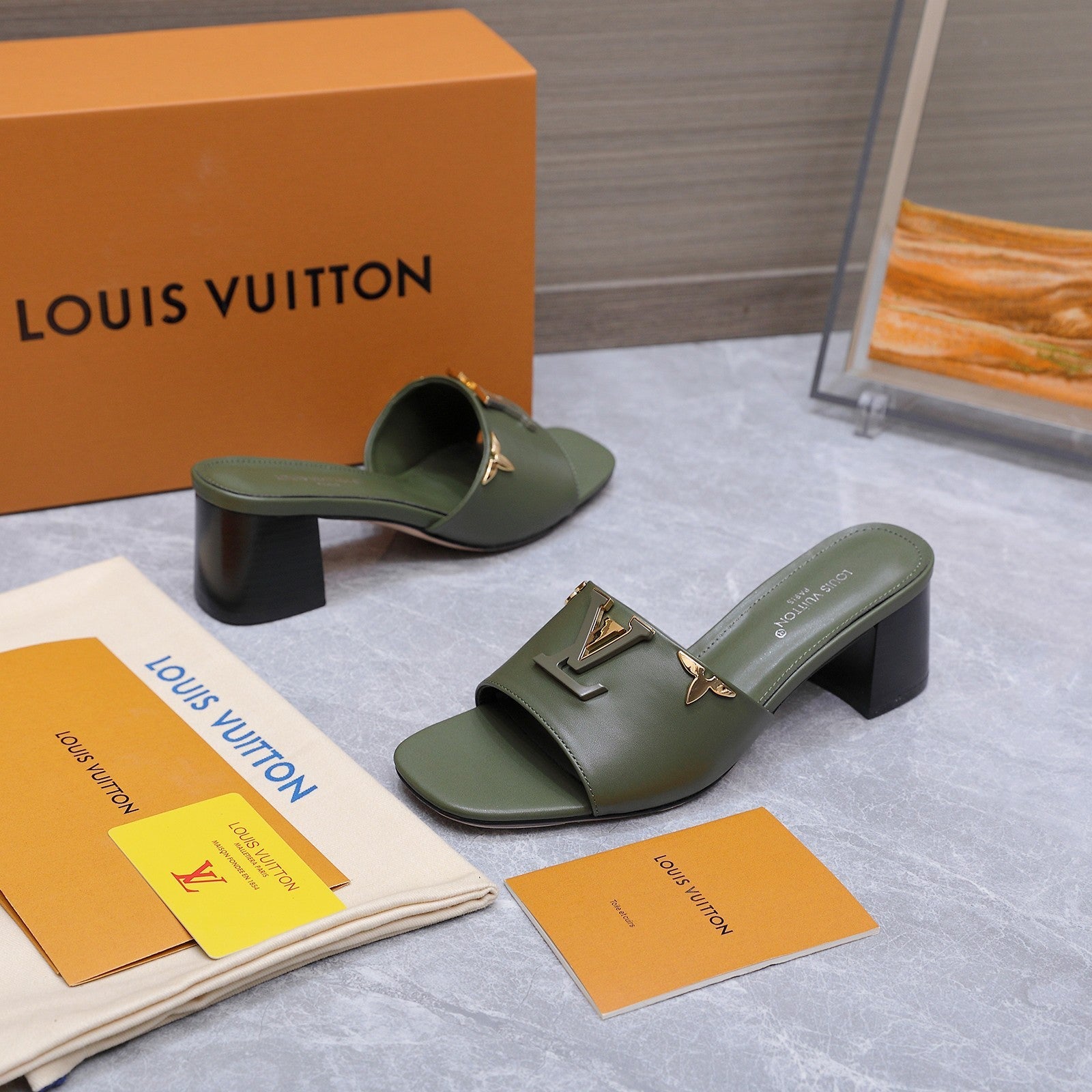 LV 26S BLOCK HEEL MULE SANDALS 55MM IN OLIVE GREEN CALFSKIN GOLD HARDWARE