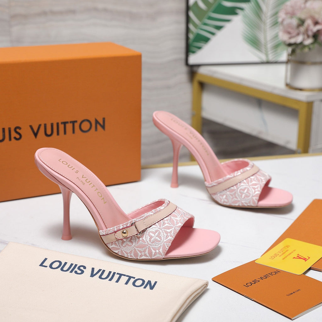 LV 26S HIGH HEELED MULES 95MM IN LIGHT PINK EMBROIDERED MONOGRAM CANVAS