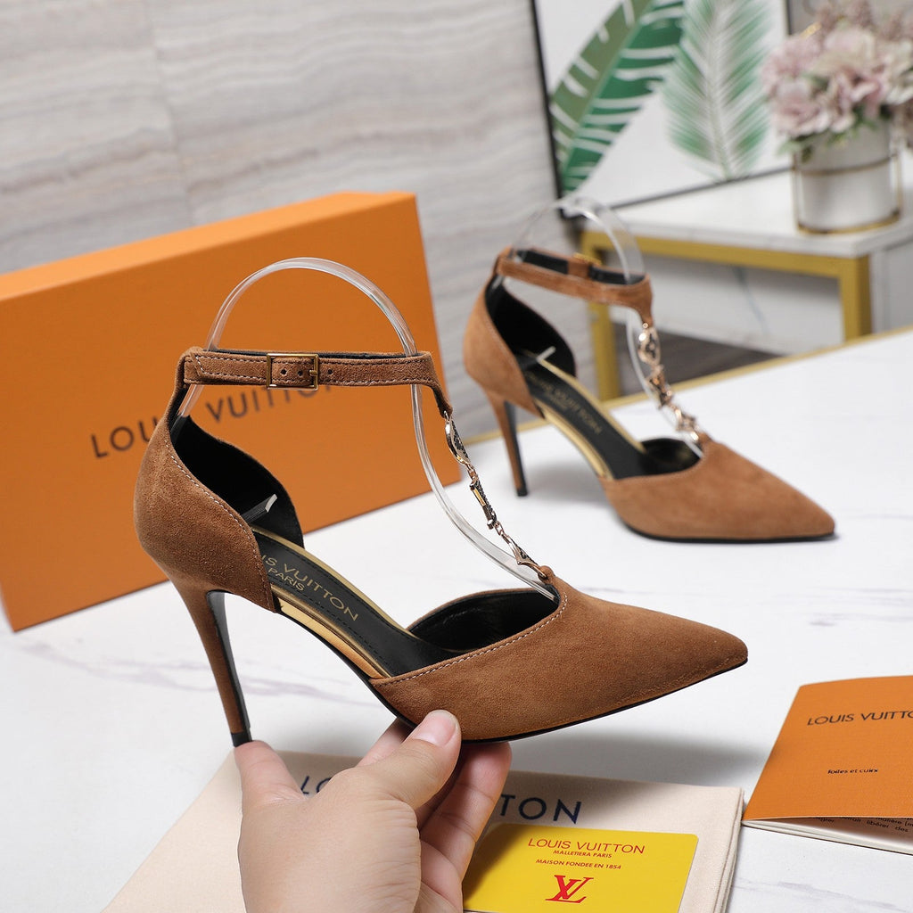 LV 26S POINTED TOE T-STRAP PUMPS 95MM IN BROWN SUEDE GOLD HARDWARE