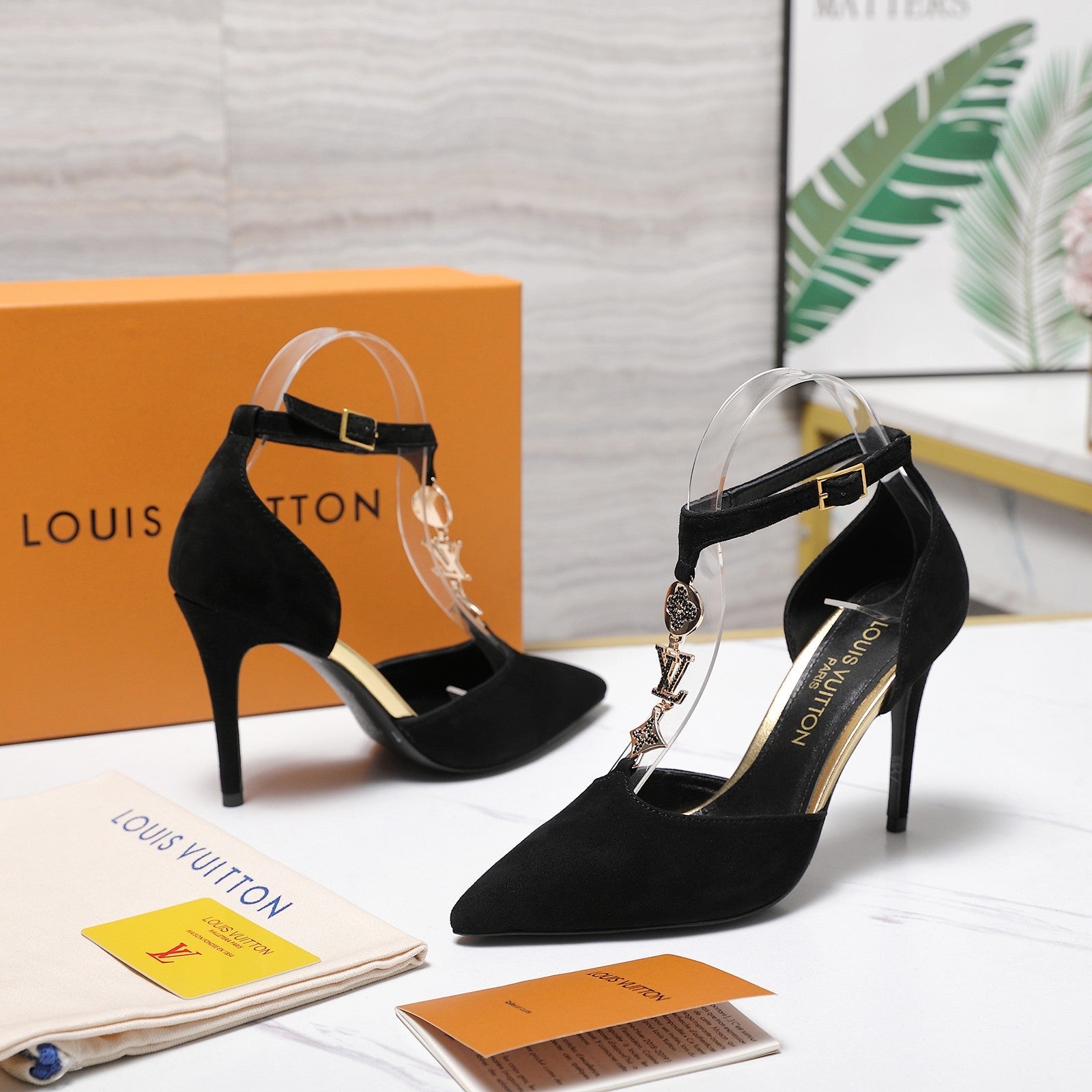 LV 26S POINTED TOE T-STRAP PUMPS 95MM IN BLACK SUEDE GOLD HARDWARE