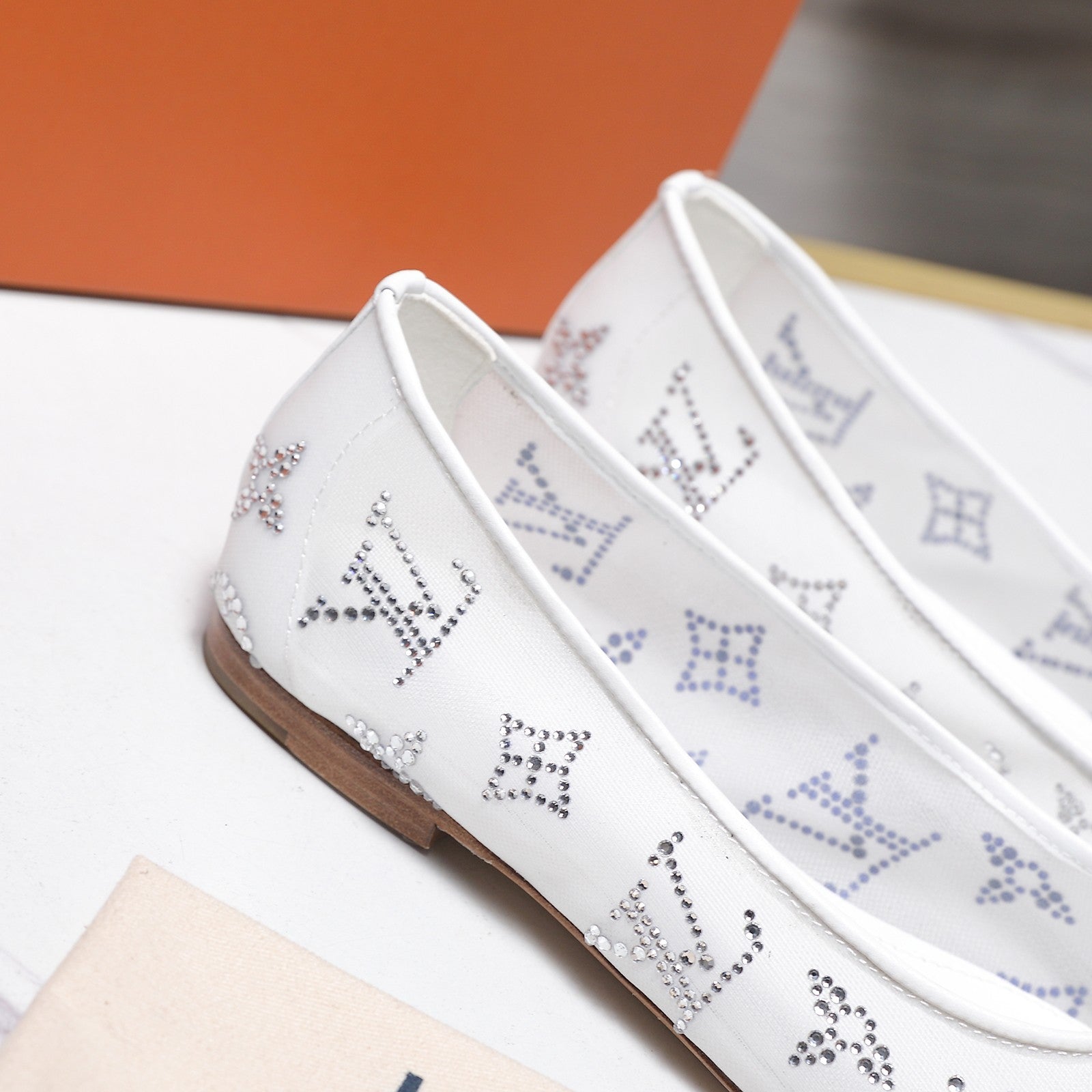 LV 26S GALA FLAT BALLERINA IN WHITE MESH WITH WITH RHINESTONES