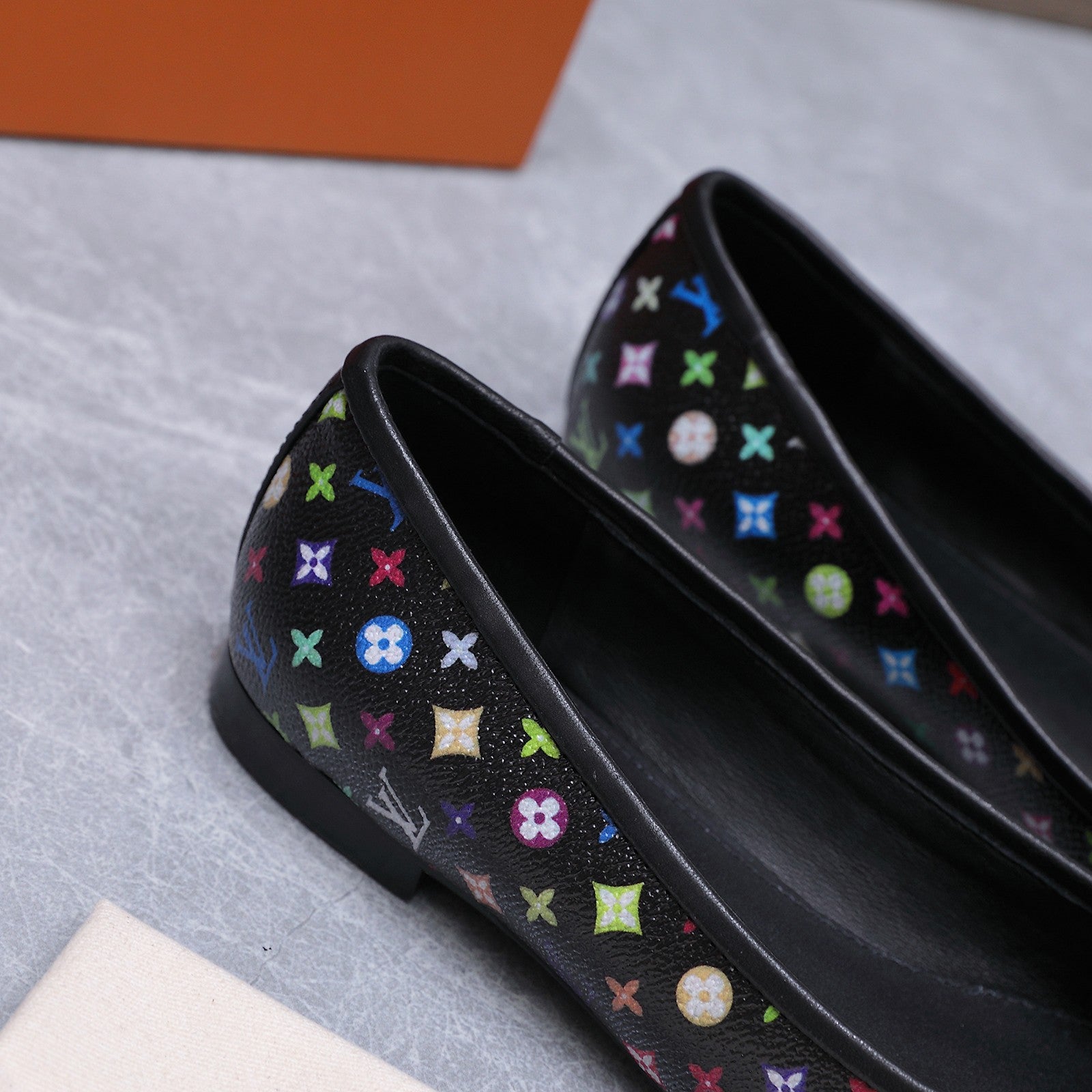 LV 26S BALLET FLATS IN BLACK MULTICOLOR MONOGRAM CALFSKIN WITH BOW