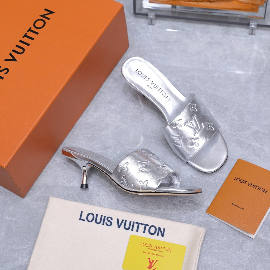 LV 26S 6AM MULE 55MM IN SILVER CALFSKIN EMBOSSED MONOGRAM LOGO