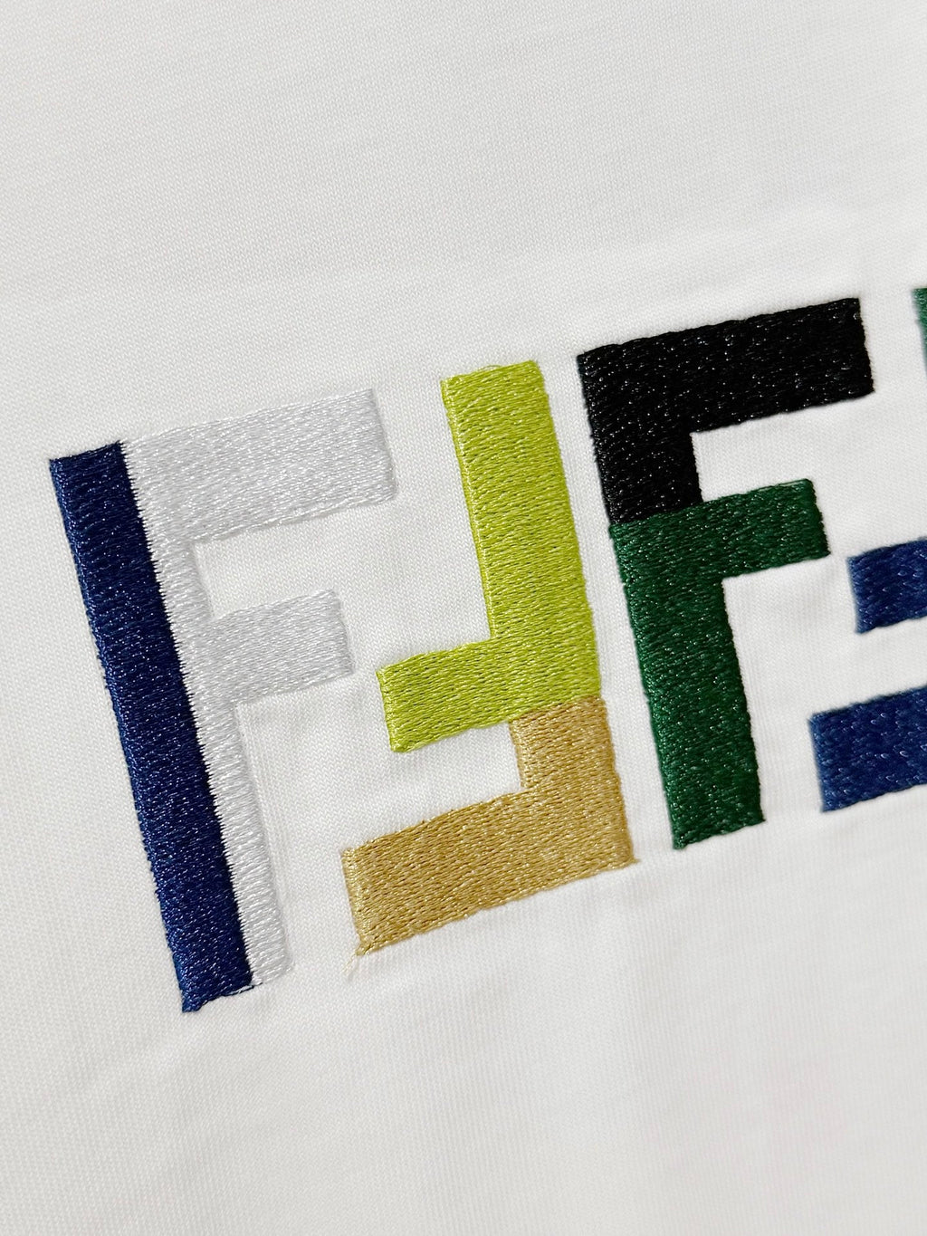 FENDI 26S SHORT SLEEVE T-SHIRT 193
