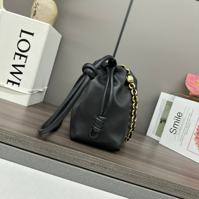 LOE MEDIUM 30 FLAMENCO PURSE BUCKET IN BLACK LAMBSKIN