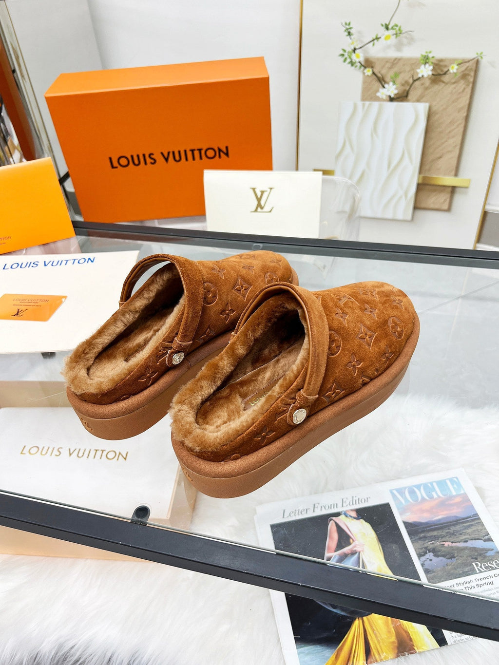LV WOMEN'S COSY FLAT COMFORT CLOGS IN RUSSET BROWN MONOGRAM SUEDE