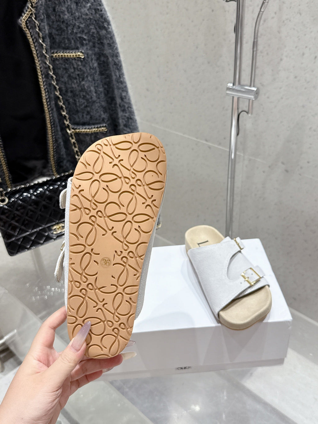 LOEWE 26S EASE SLIDE IN WHITE SUEDE