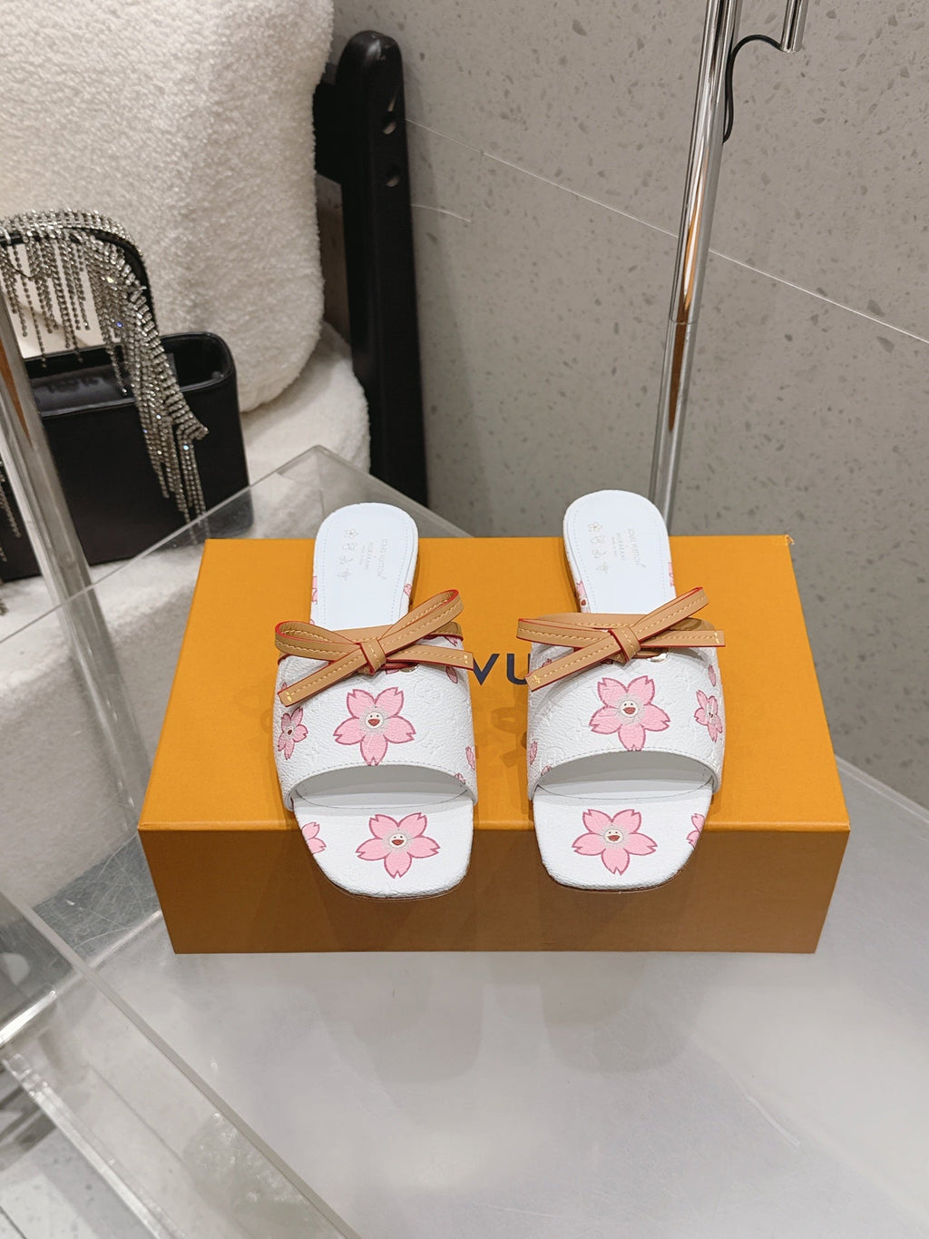 LV 26S FLAT SLIDES IN WHITE CANVAS WITH PINK BLOSSOM PRINT