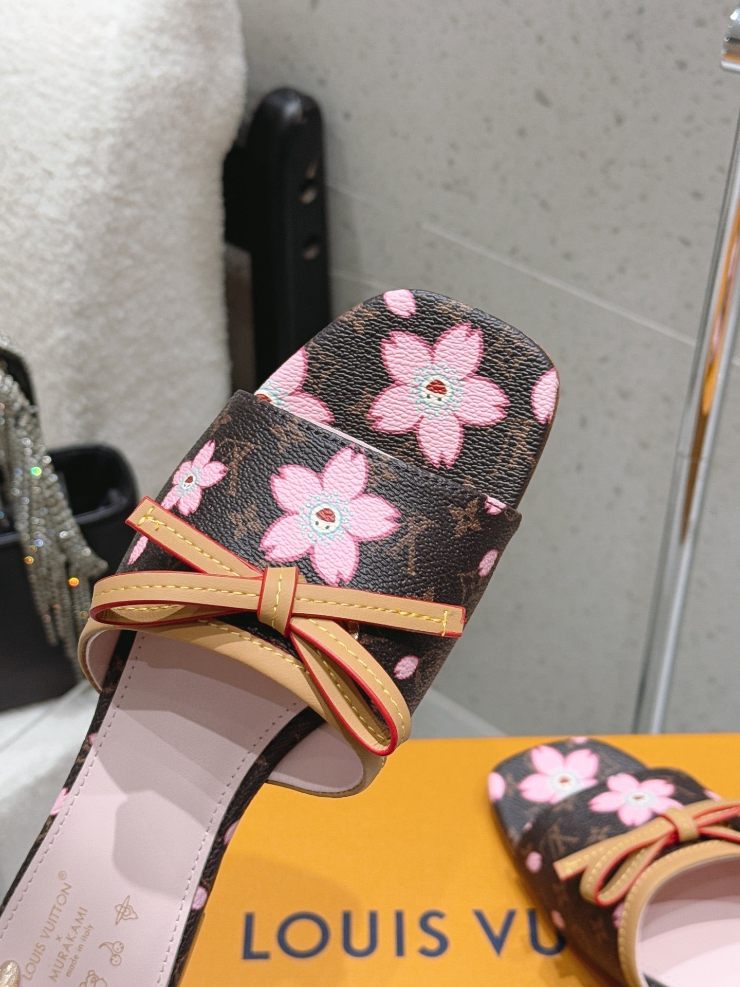 LV 26S FLAT SLIDES IN BROWN CANVAS WITH PINK BLOSSOM PRINT