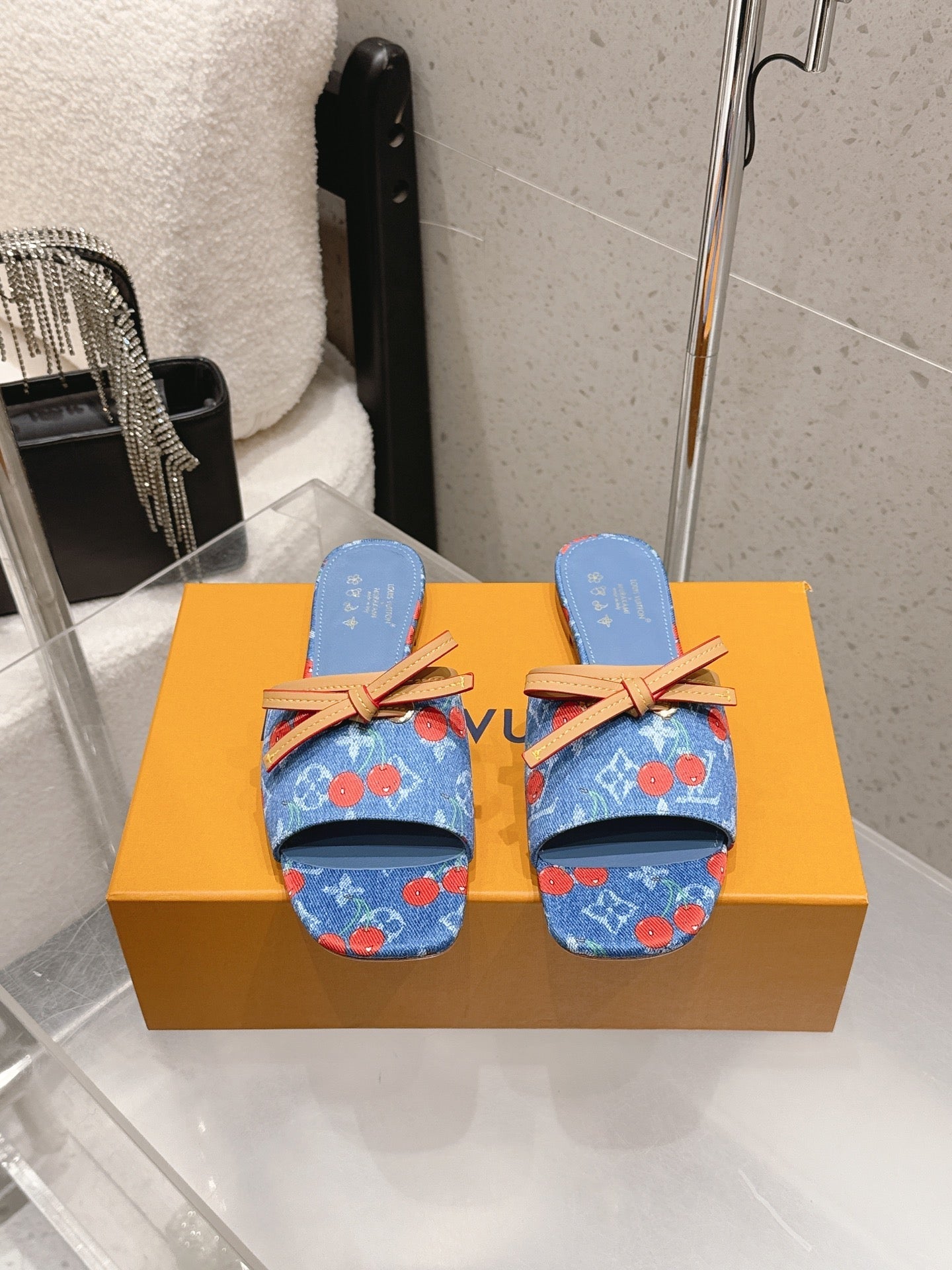 LV 26S FLAT MULE SANDALS IN BLUE MONOGRAM DENIM WITH CHERRY PRINT