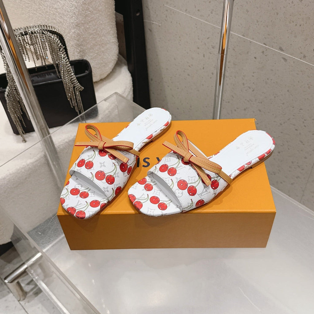 LV 26S FLAT MULE SANDALS IN WHITE MONOGRAM CANVAS WITH CHERRY PRINT
