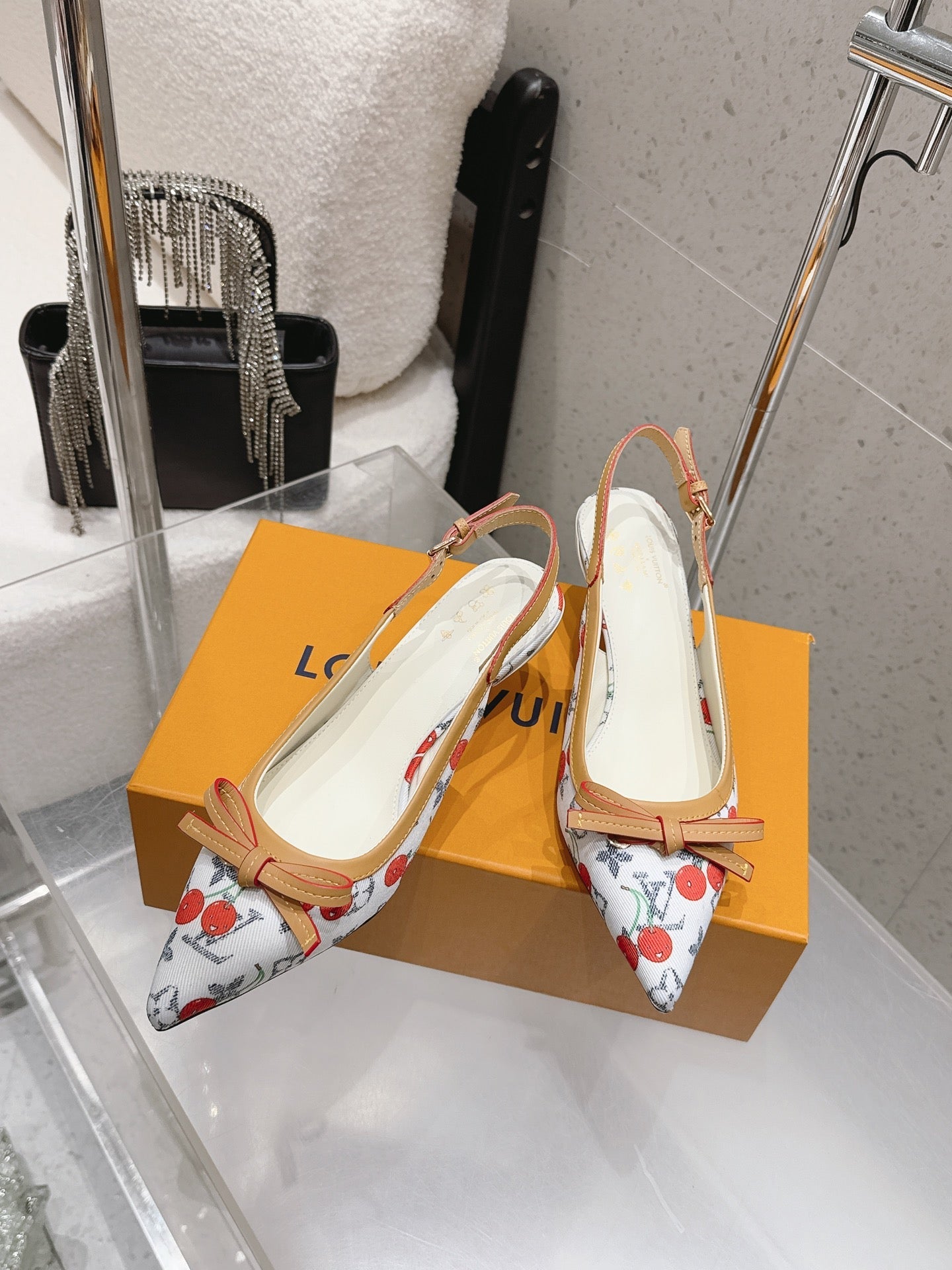LV 26S SLINGBACK PUMPS IN WHITE MONOGRAM CANVAS WITH CHERRY PRINT AND CALFSKIN BOW