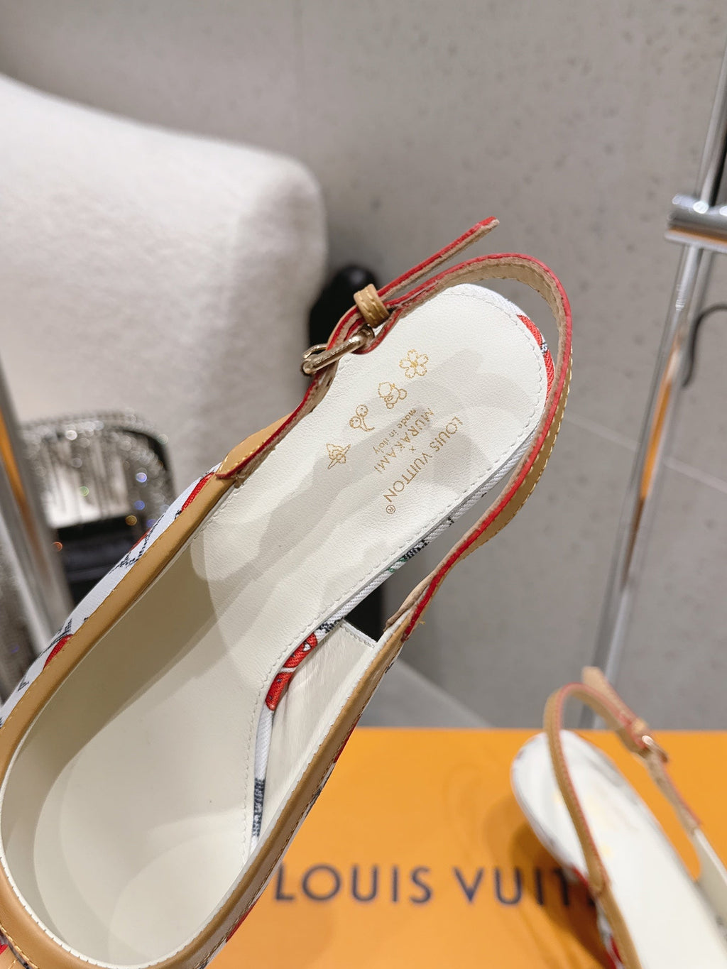 LV 26S SLINGBACK PUMPS IN WHITE MONOGRAM CANVAS WITH CHERRY PRINT AND CALFSKIN BOW
