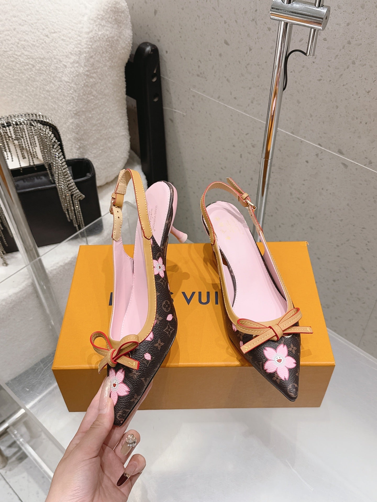 LV 26S SLINGBACK PUMPS IN BROWN MONOGRAM CANVAS WITH PINK FLORAL PRINT AND CALFSKIN BOW