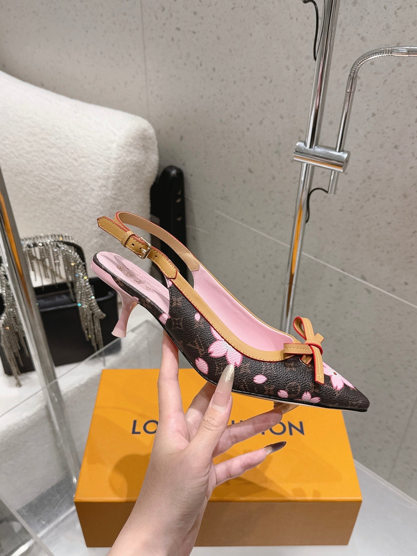 LV 26S SLINGBACK PUMPS IN BROWN MONOGRAM CANVAS WITH PINK FLORAL PRINT AND CALFSKIN BOW