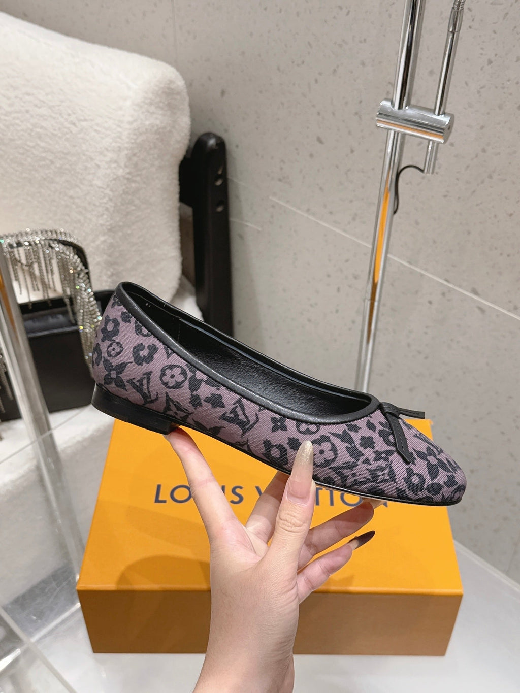 LV 26S BALLET FLATS IN PURPLE BLACK MONOGRAM CANVAS WITH BEIGE CALFSKIN BOW