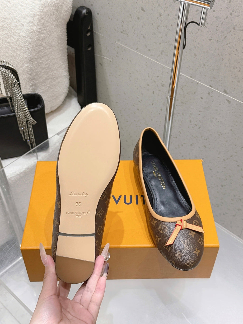 LV 26S BALLET FLATS IN DARK BROWN MONOGRAM CANVAS WITH BEIGE CALFSKIN BOW