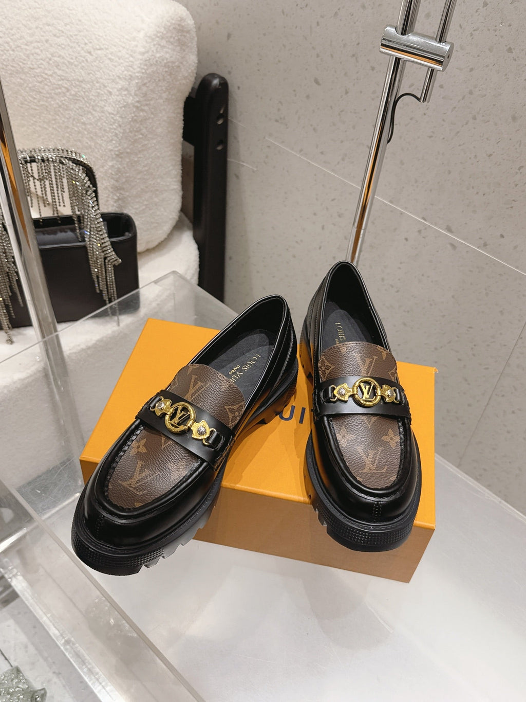 LV 26S PLATFORM LOAFERS IN BLACK CALFSKIN AND BROWN MONOGRAM CANVAS GOLD HARDWARE