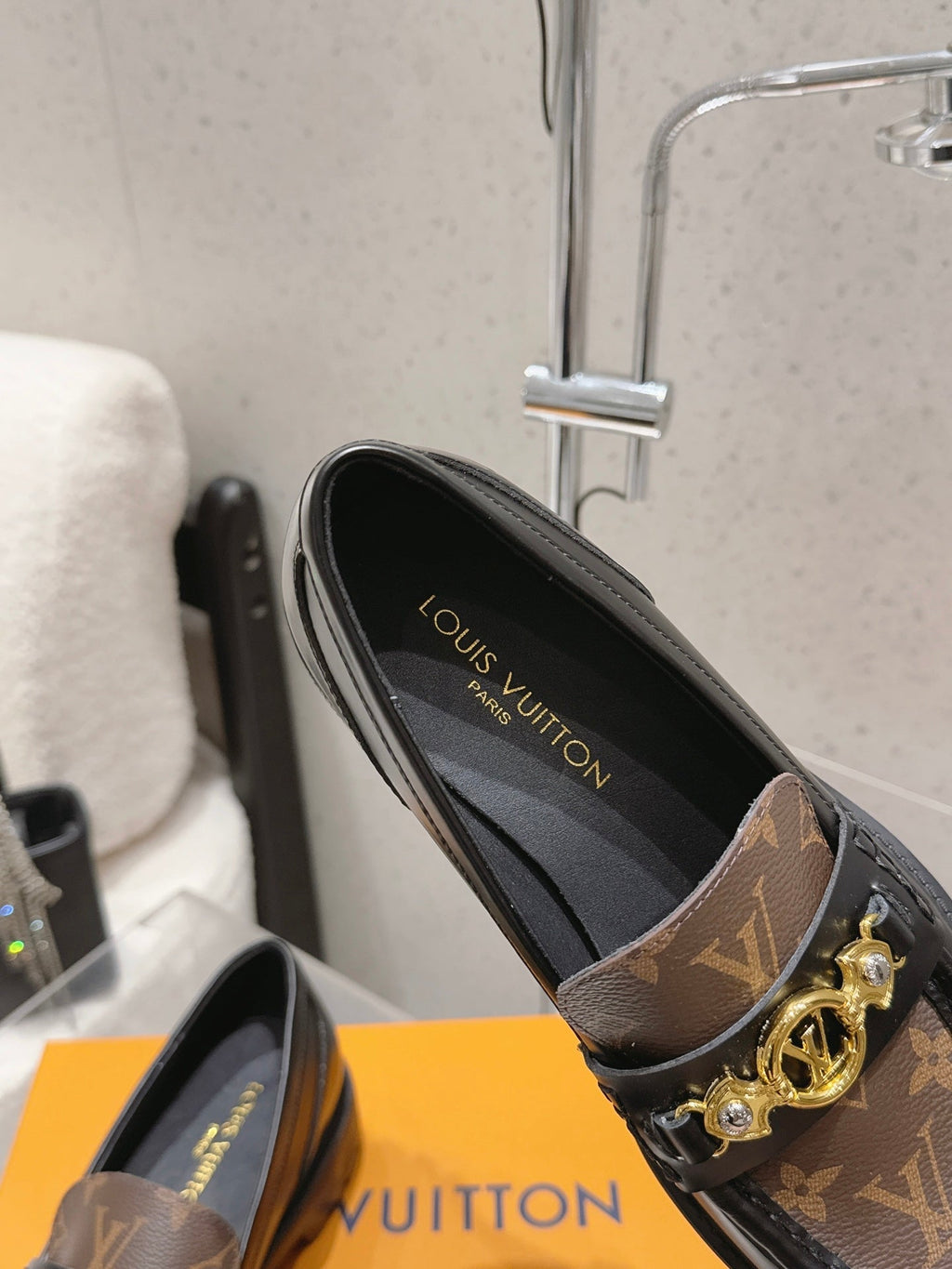 LV 26S PLATFORM LOAFERS IN BLACK CALFSKIN AND BROWN MONOGRAM CANVAS GOLD HARDWARE