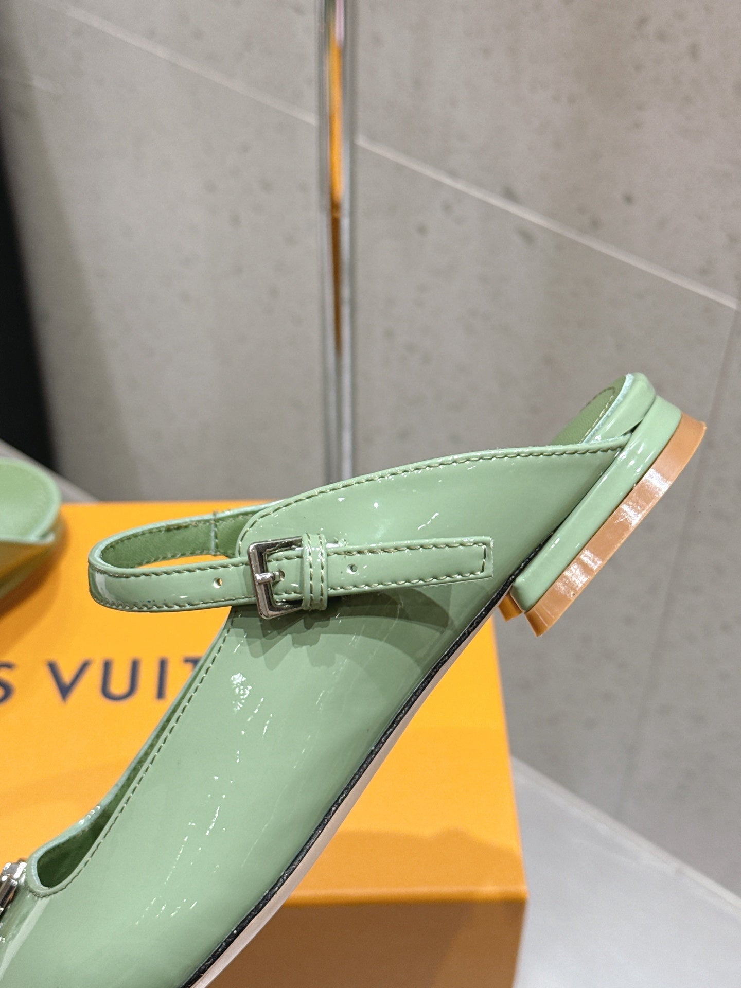 LV 26S FLAT MULES IN MINT GREEN PATENT CALFSKIN