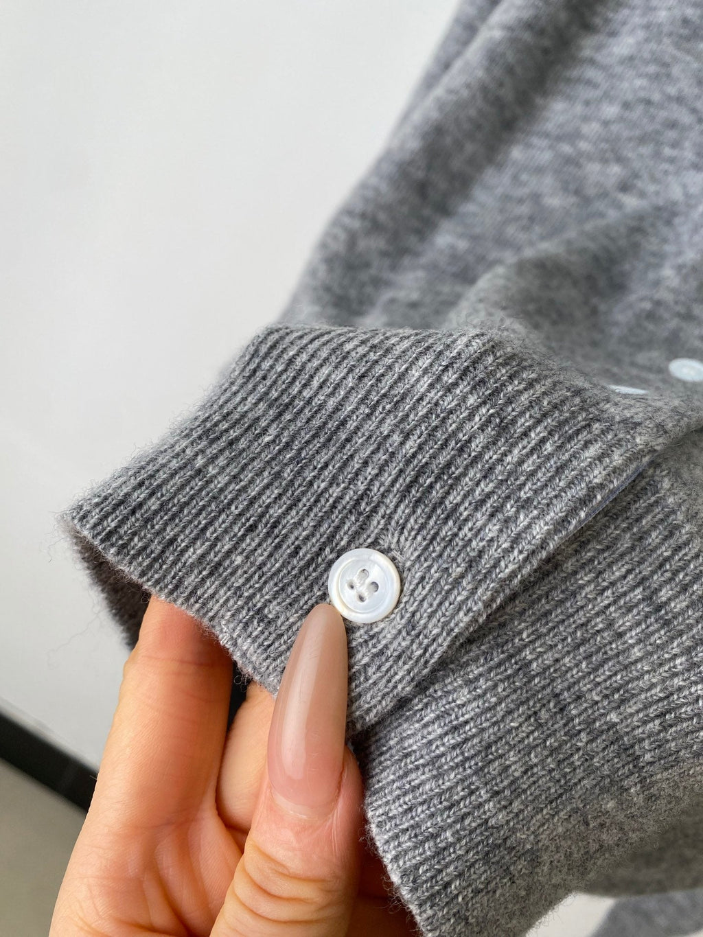 MIUMIU CARDIGAN STYLE 169