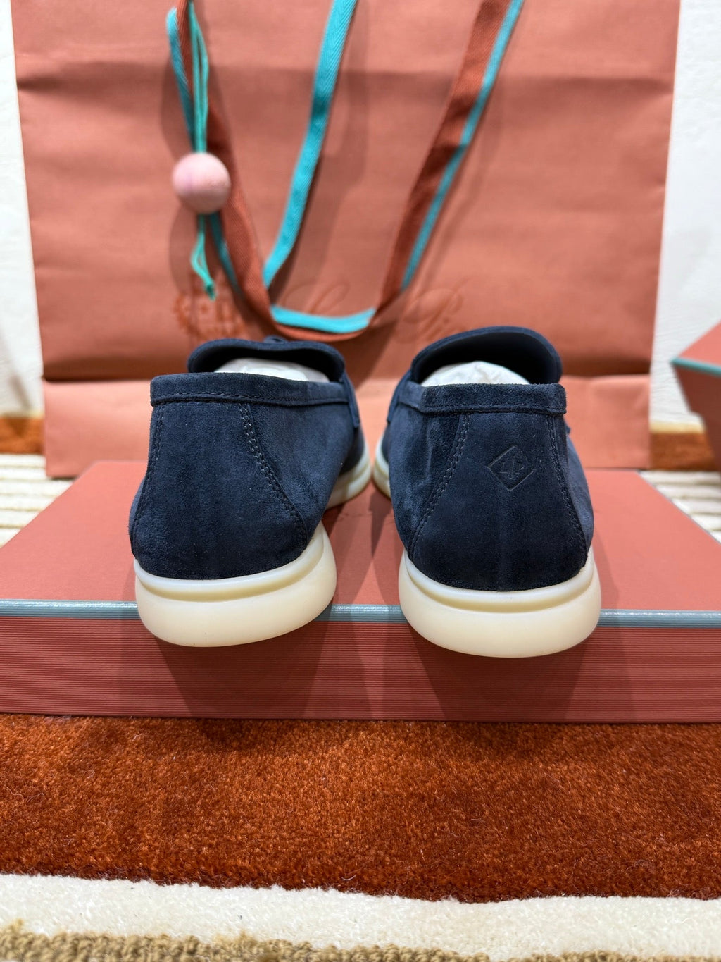 LP SUMMER CHARMS WALK LOAFERS IN NAVY BLUE SUEDE