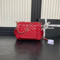 CAMERA BAG 24 IN RED SHINY CALFSKIN GOLD CHAIN