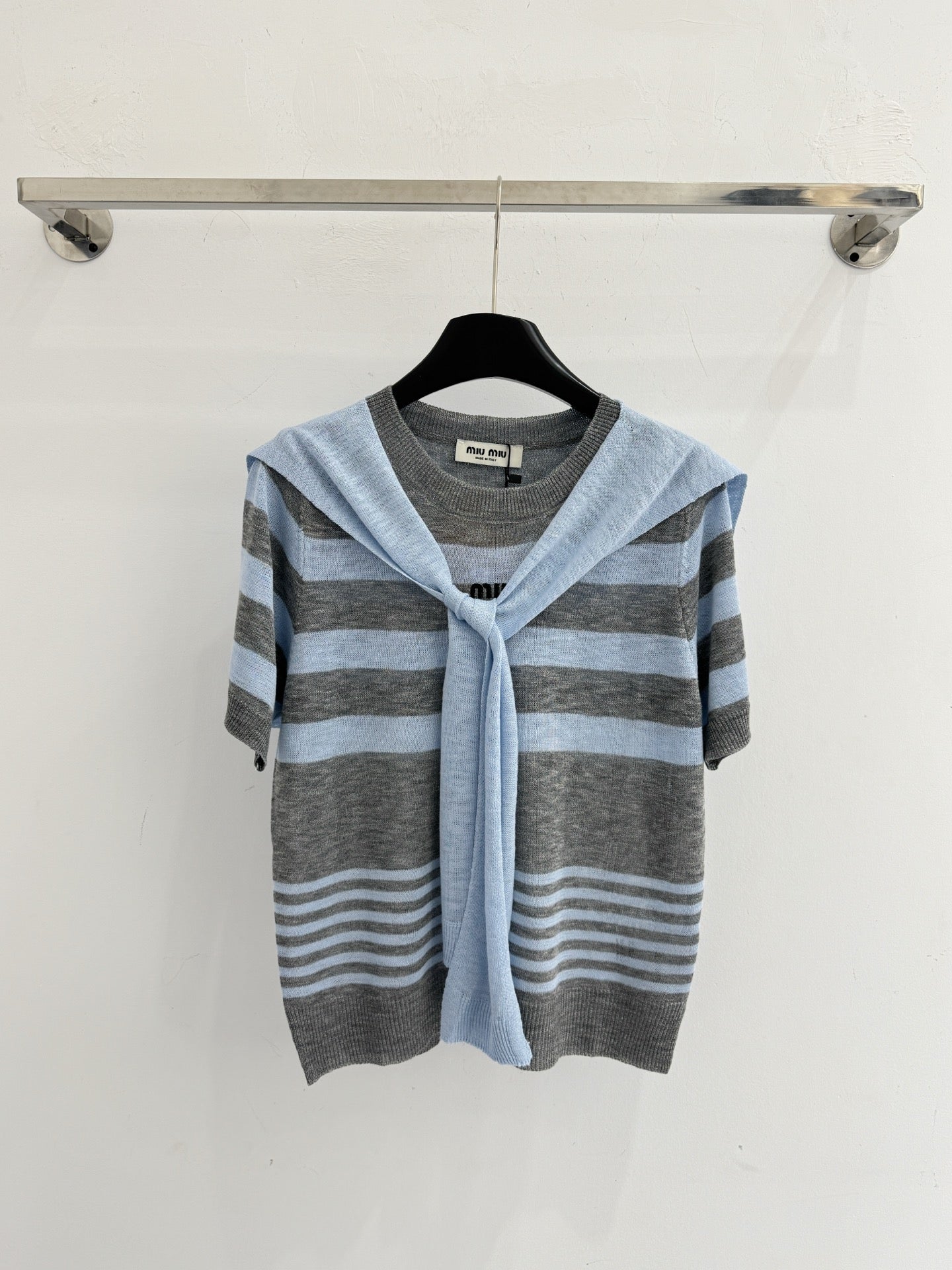 MIUMIU 26S SHORT-SLEEVED SWEATER STYLE 1098
