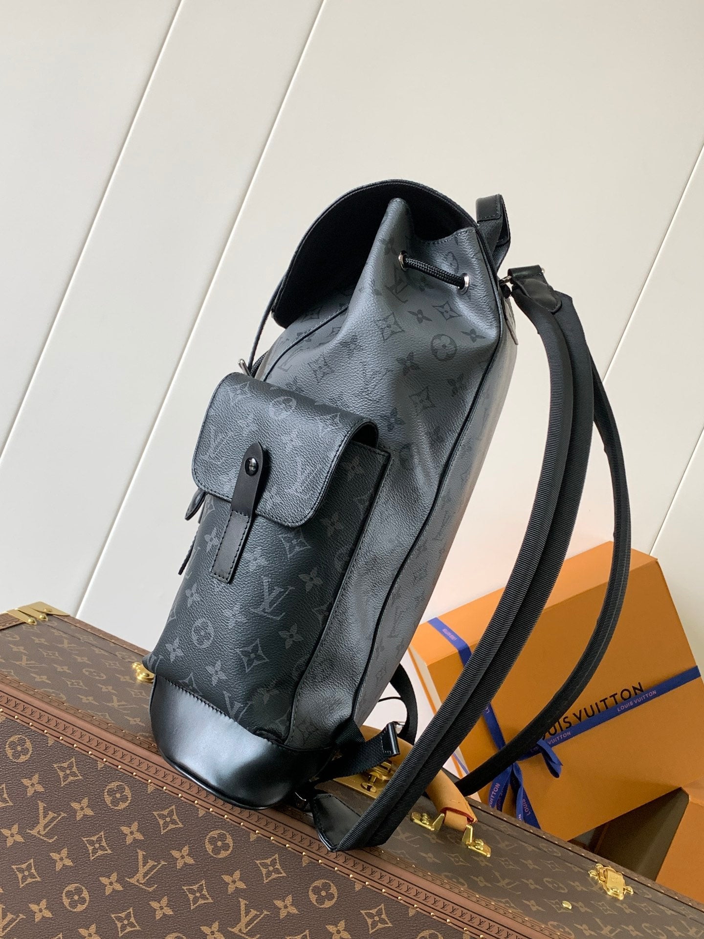 LV BACKPACK 41CM IN BLACK AND GREY MONOGRAM CANVAS 241041