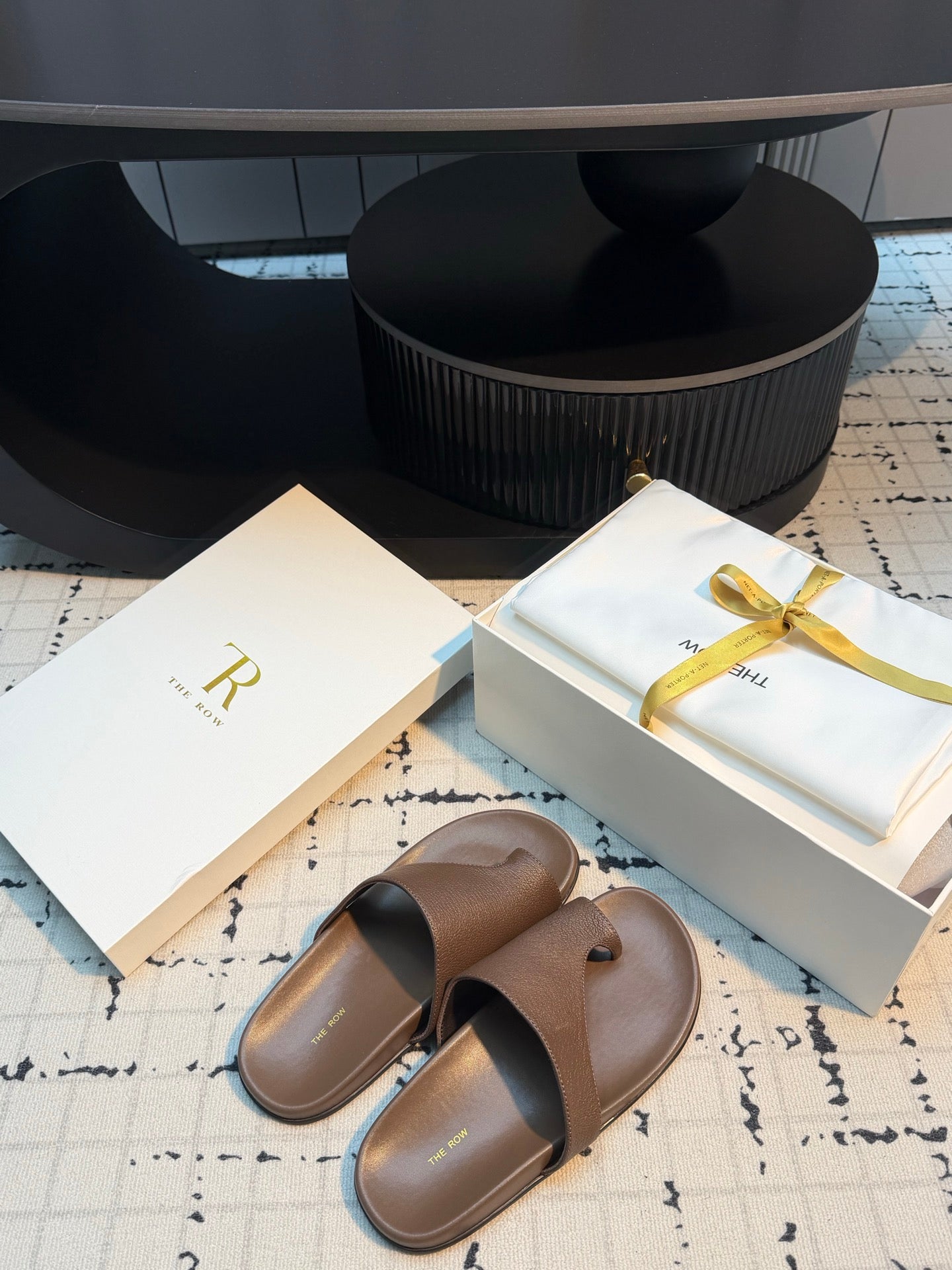 THE ROW 26S THONG SLIDE SANDALS IN BROWN CALFSKIN